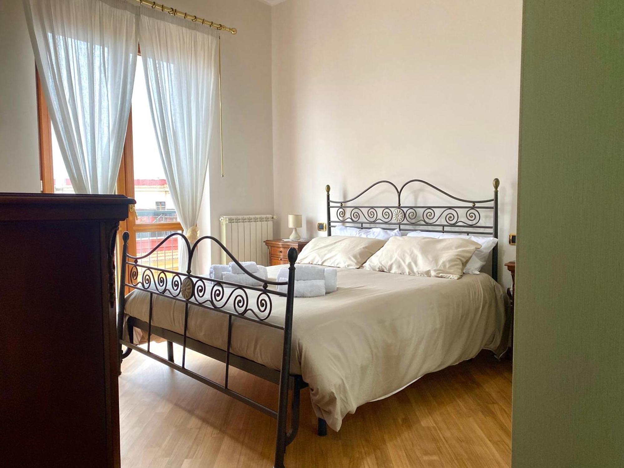 A Casa Di Don Peppino Apartment Salerno Exterior photo